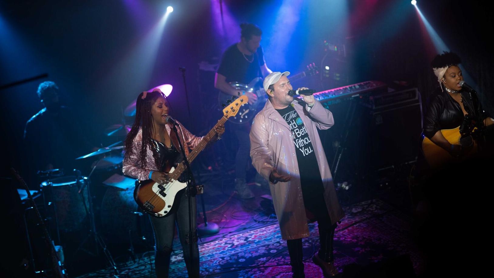 Morgxn and Friends Make Themselves at Home at The East Room
